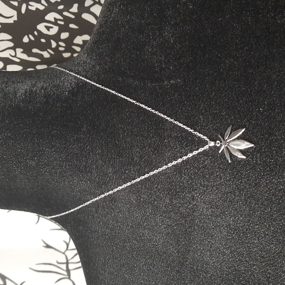 Silver Pot Leaf Necklace